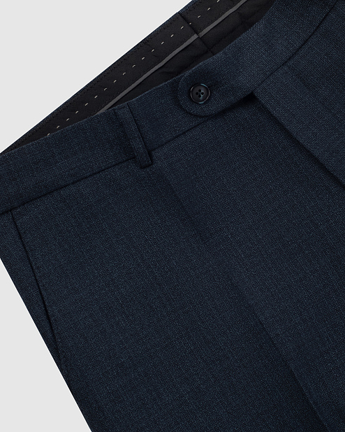 Классический темно-серый костюм Никки