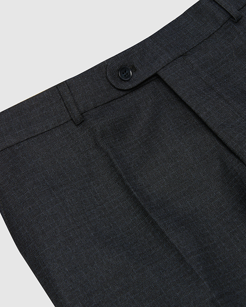 Классический темно-серый костюм Флет